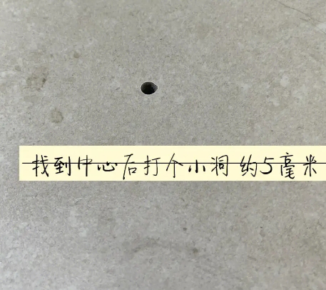 漳州瓷砖空鼓维修公司专业解答在瓷砖铺贴过程中，如果砂料搅拌不均匀，将会带来以下问题
